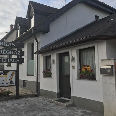 Farkas Vendeghaz Hotell Sopron Exteriör bild