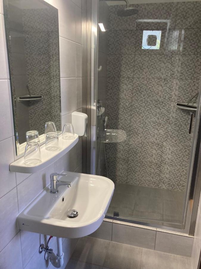 Farkas Vendeghaz Hotell Sopron Exteriör bild
