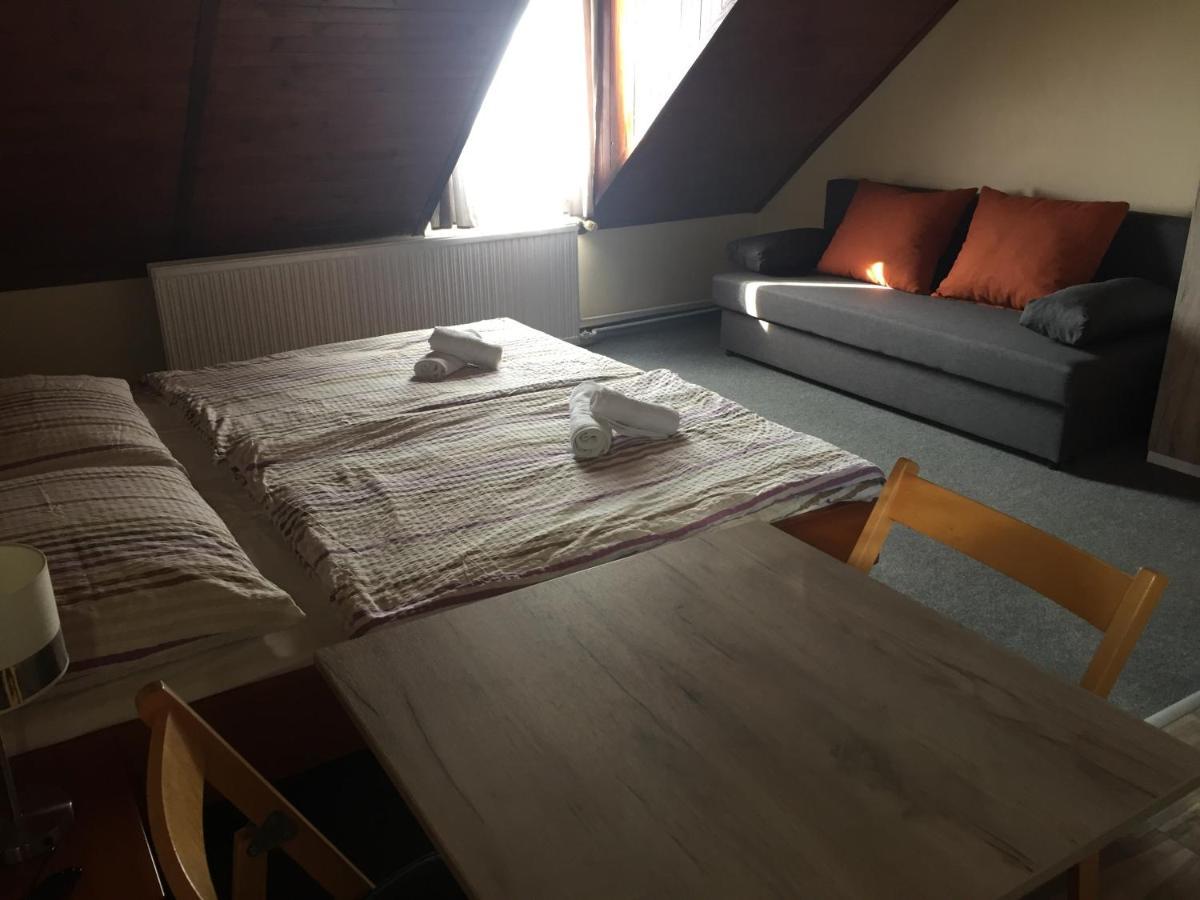 Farkas Vendeghaz Hotell Sopron Exteriör bild